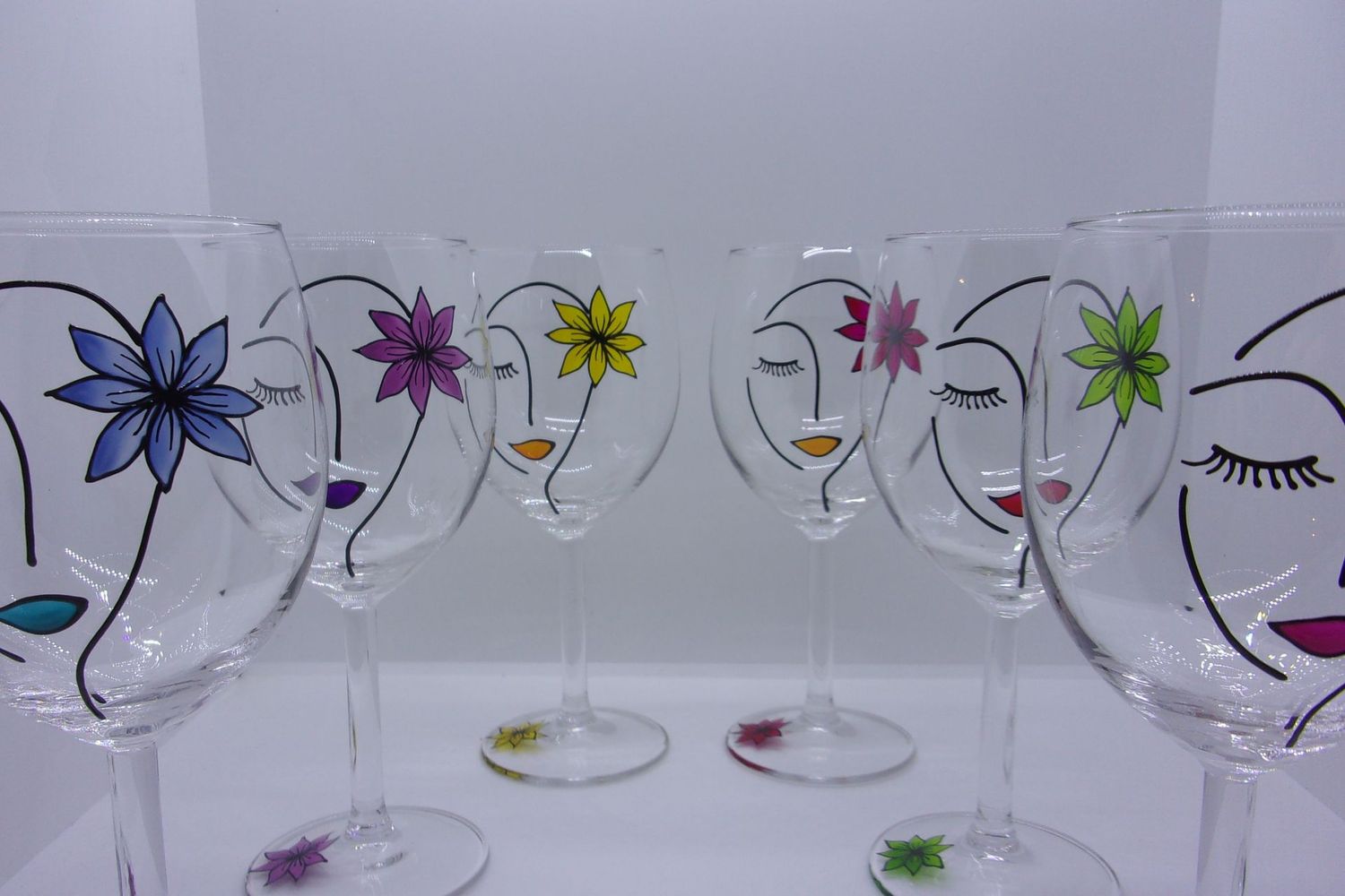 6 verres à vin ...30 cl... 20250309 (77)