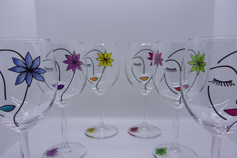 6 verres à vin ...30 cl... 20250309 (77)