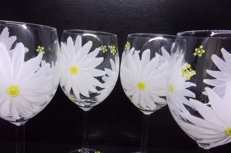 6 verres à vin ...30 cl... 20250503 (87)