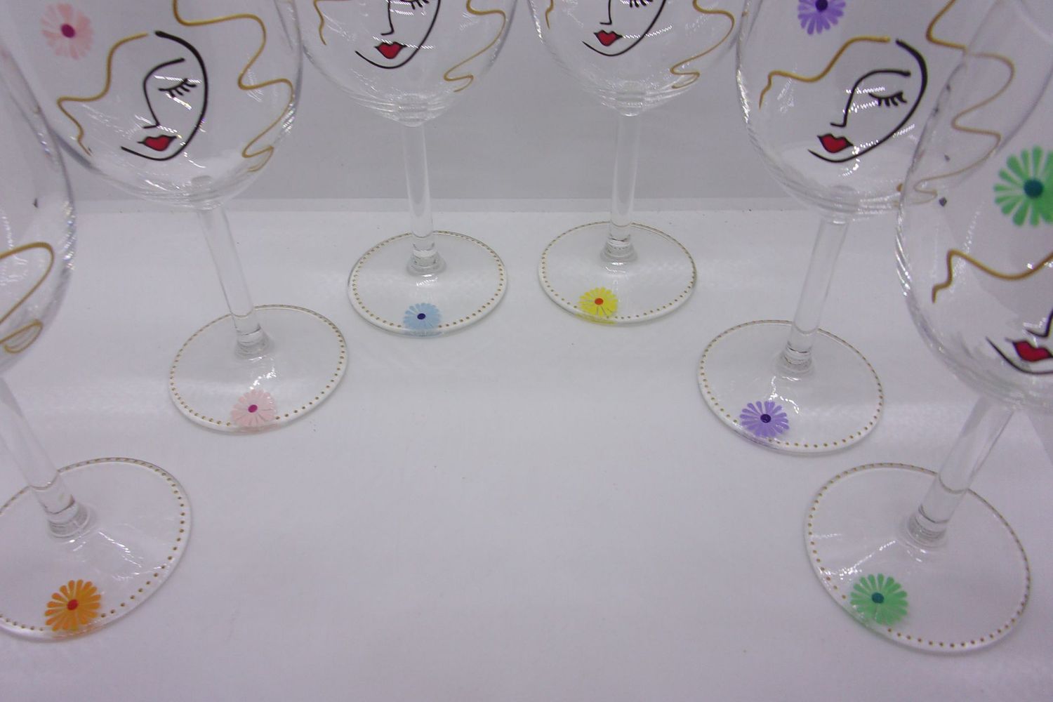 6 verres à vin ...30 cl... 20250828 (283)