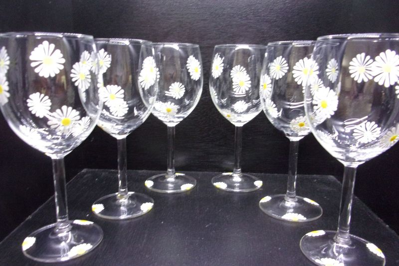 6 verres à vin ...30 cl... 20250828 (52)