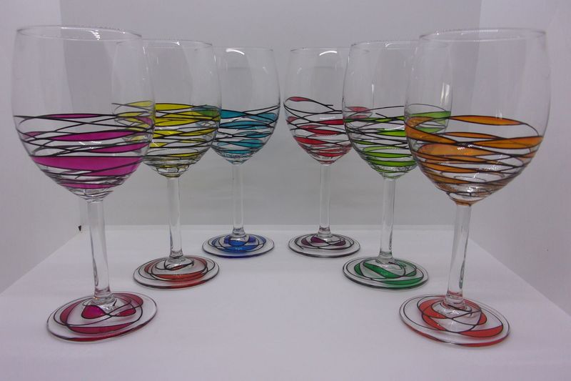 6 verres à vin ...30 cl... 20251001 (90)