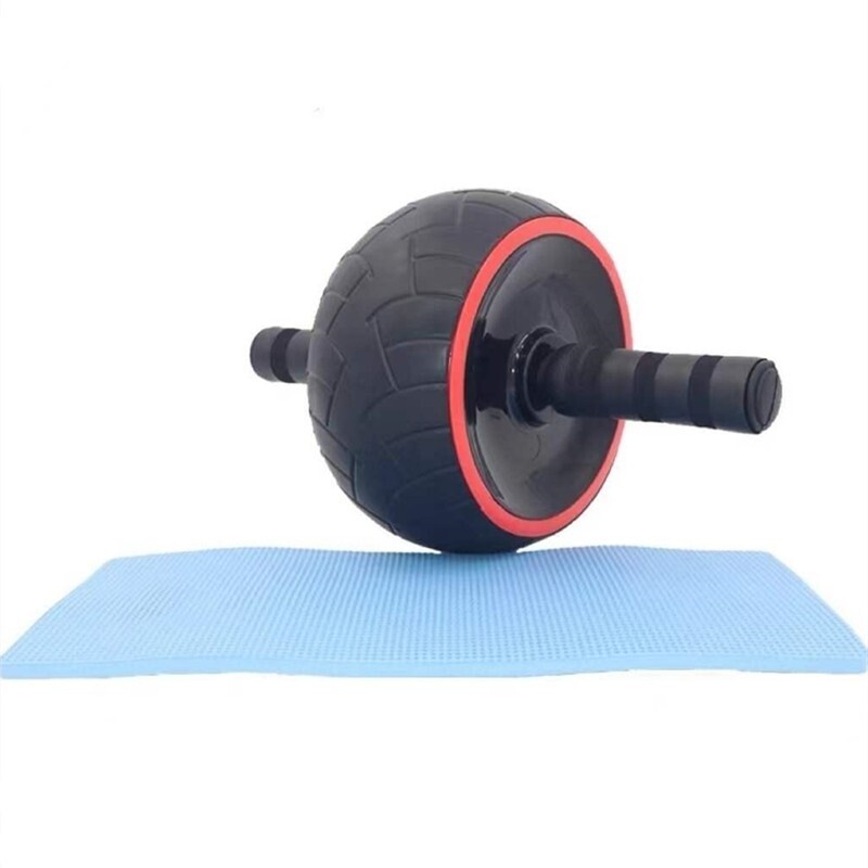 Rueda Abdominal negro con esterilla para entrenamiento de gimnasia.