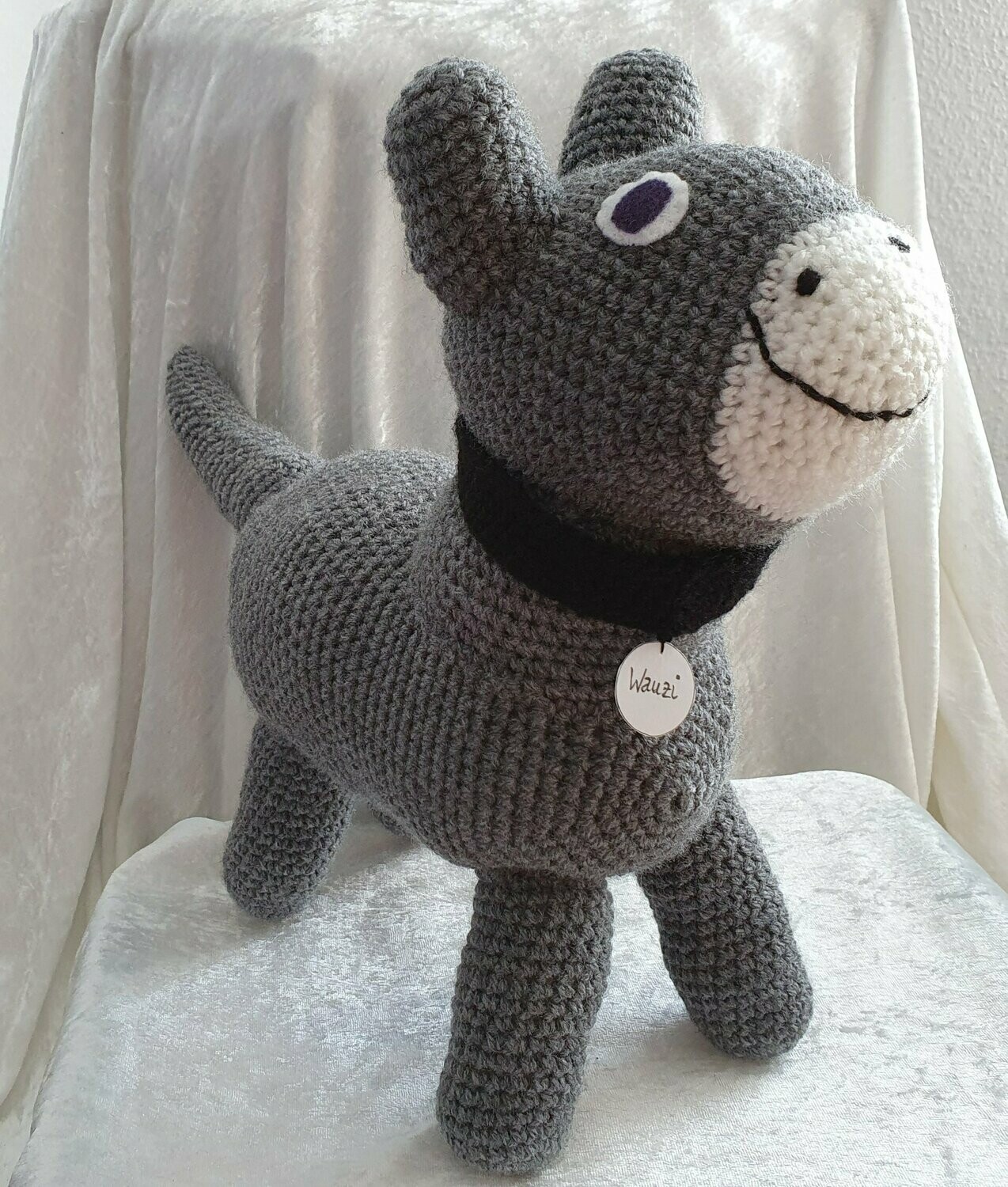 Hund Wauzi groß