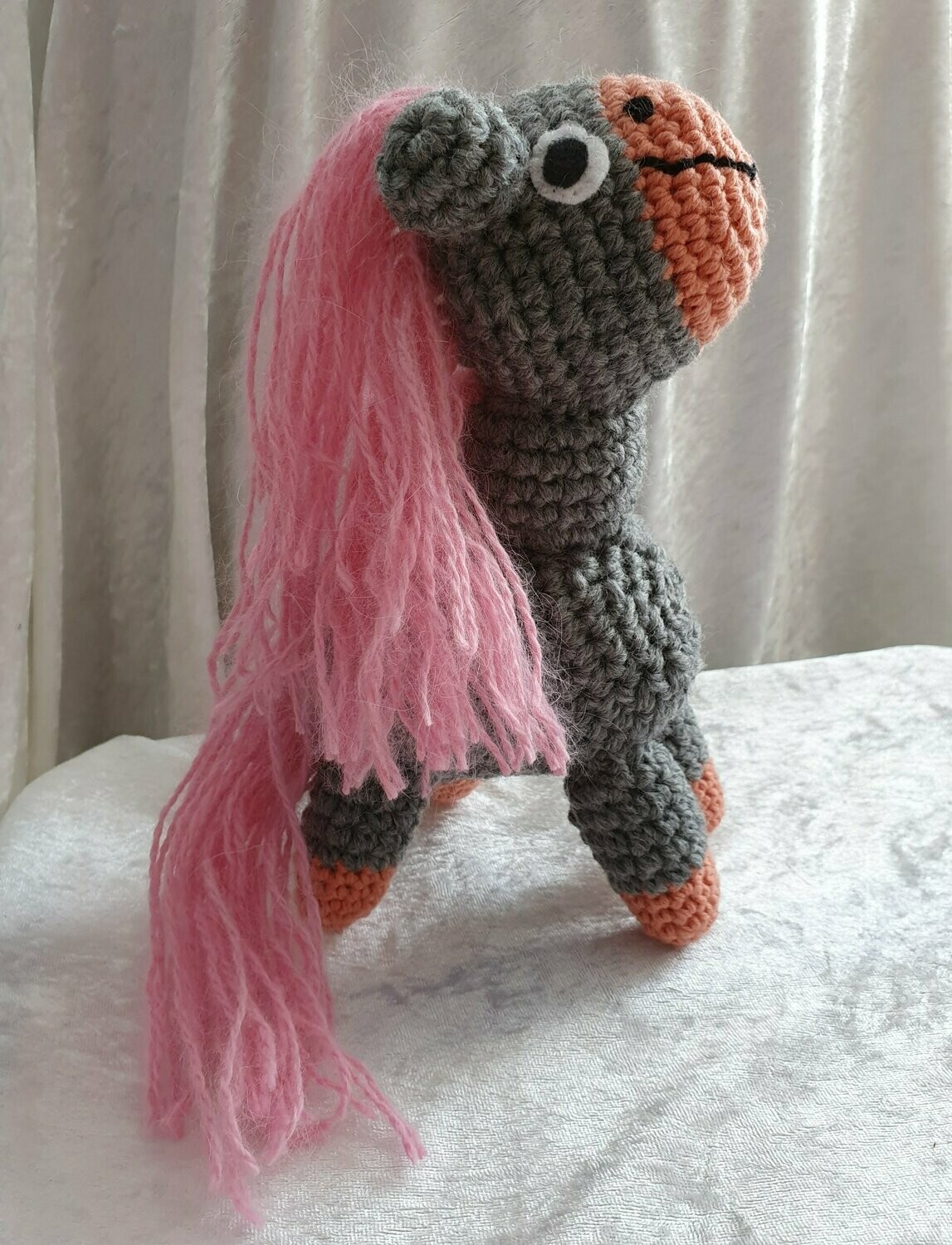 Pony in verschiedenen Farben