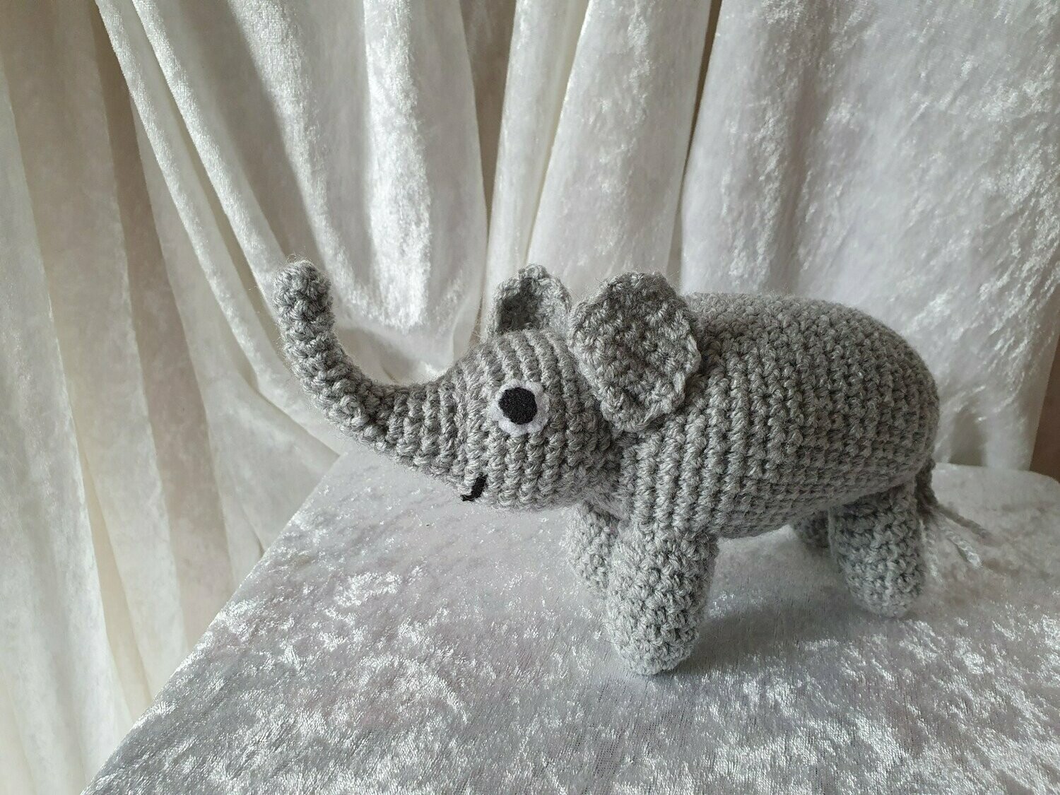 Elefant in verschiedenen Farben