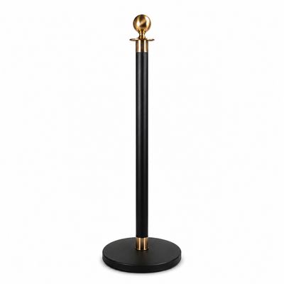 Black and Gold Queue Post | queue essentials