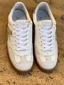 SNEAKER BLANC ET DORE &quot;SEMERDJIAN&quot;