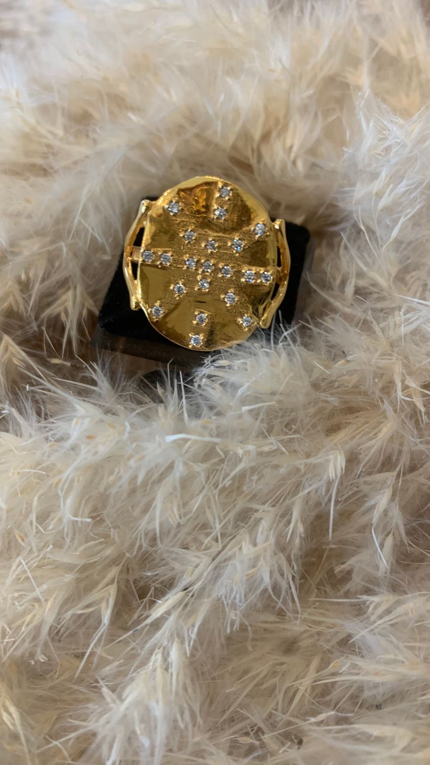 BAGUE &quot;UNE A UNE&quot;