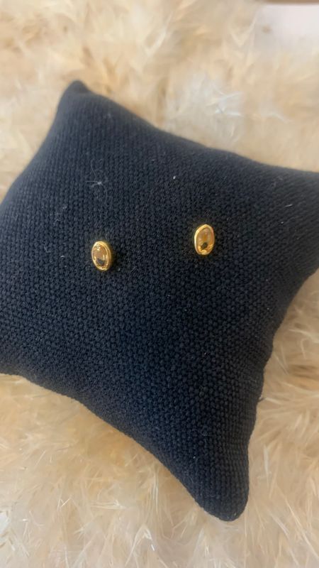 BOUCLES D&#39;OREILLES &quot;UNE A UNE&quot;
