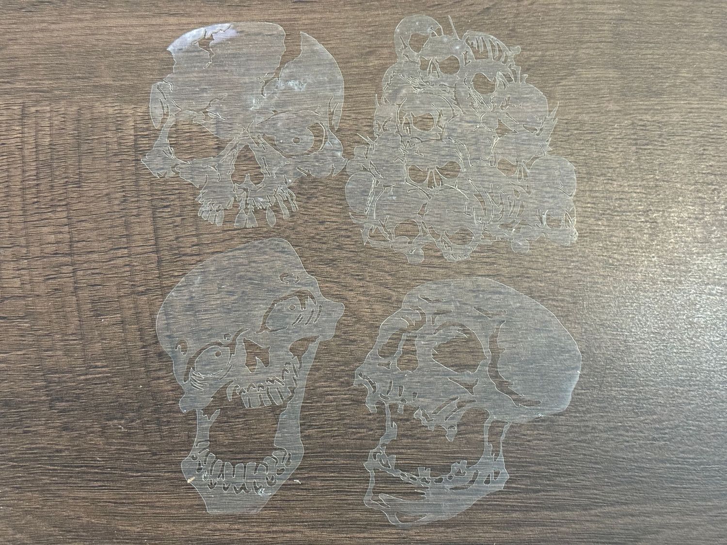 GRAVE WALKERS SKULL SET (4 PCS)