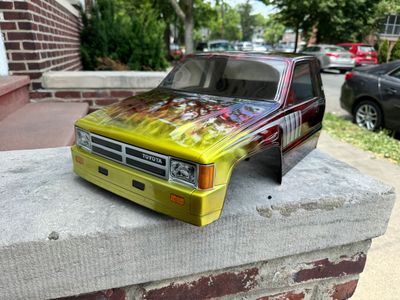 SCX6 TOYOTA SR5 CAB 1985 1/6 SCALE CANDY FLAMES SCX6 TOYOTA SR5 CAB 1985 1/6 SCALE CANDY FLAMES