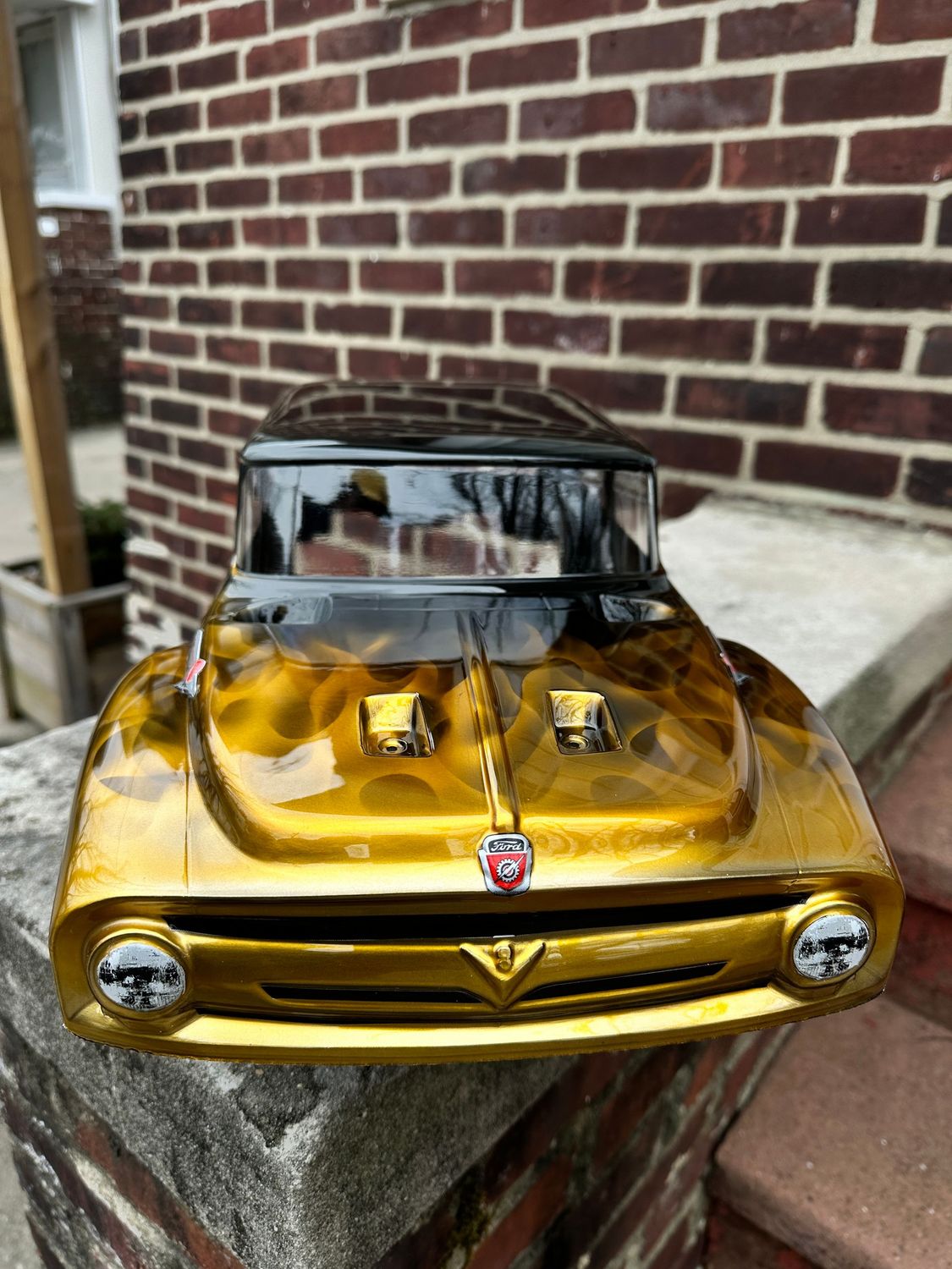 CUSTOM PAINTED FORD F-100 X-MAXX GOLD CHROME FLAMES