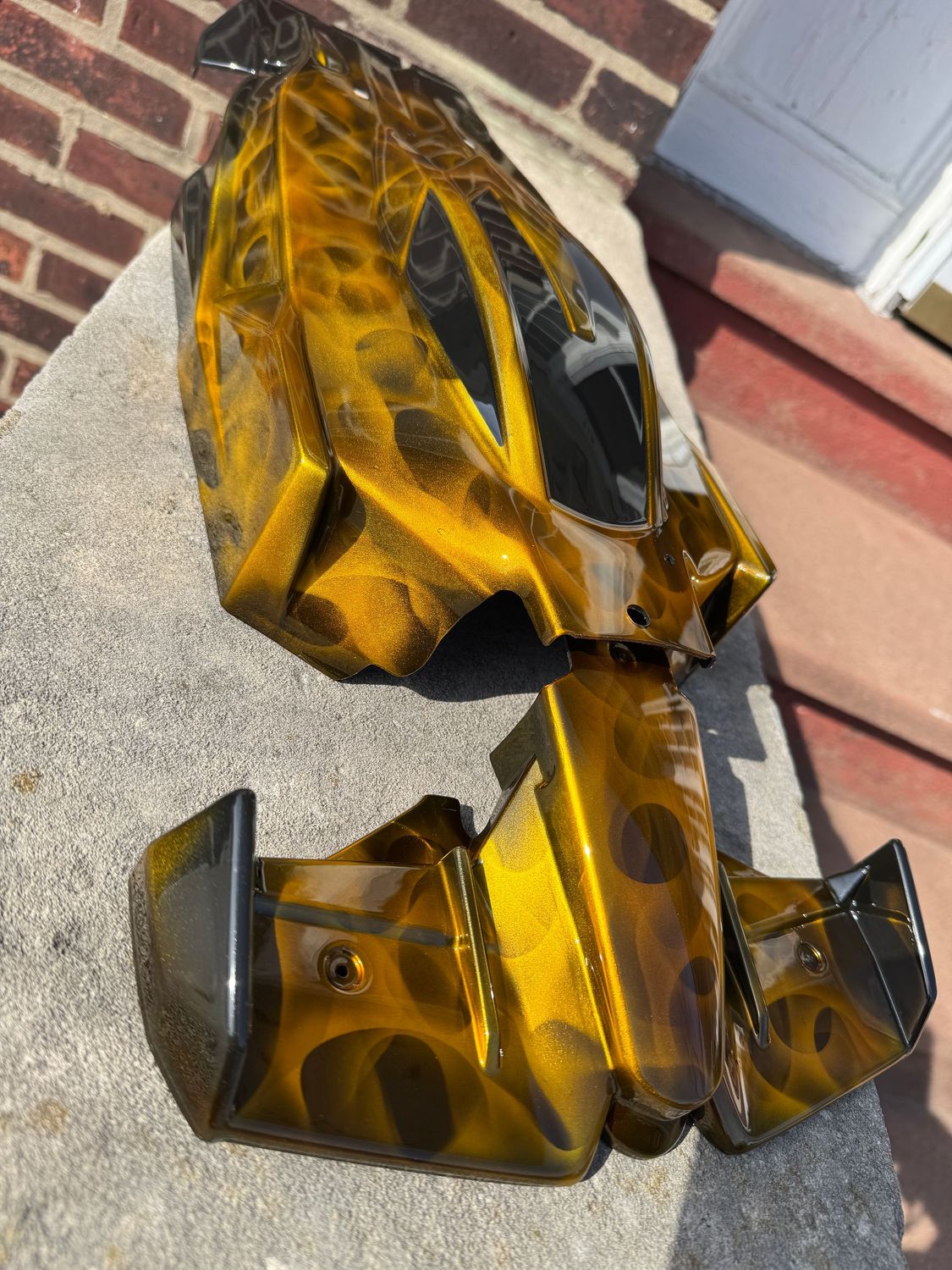 ARRMA LIMITLESS, GOLD CHROME FLAMES
