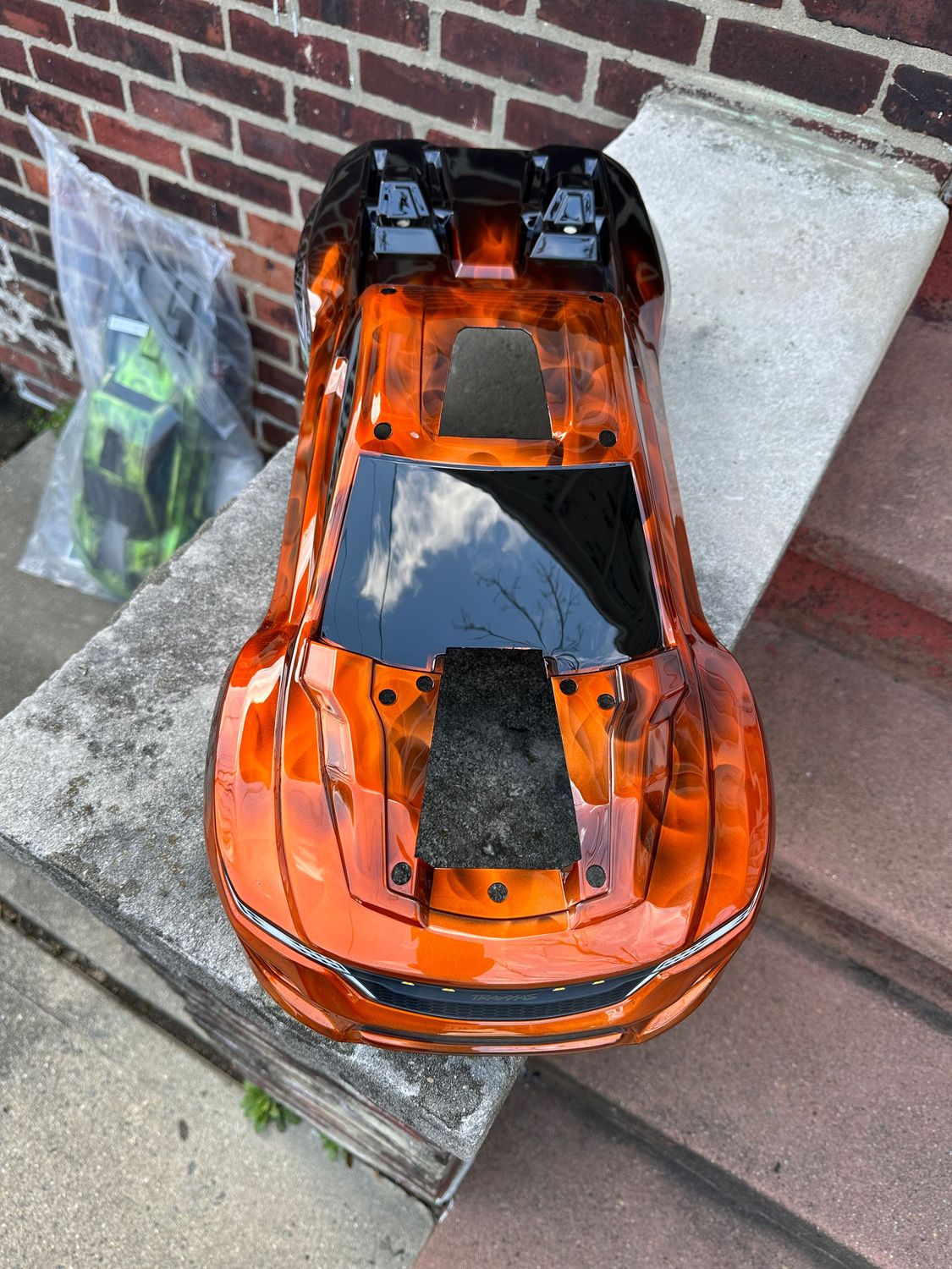 TRAXXAS XRT CANDY ORANGE FLAMES