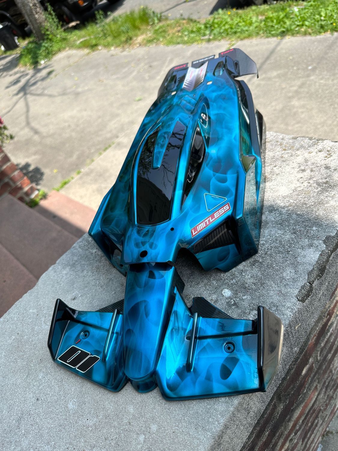 ARRMA LIMITLESS CANDY BLUE