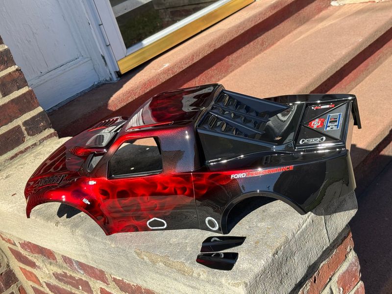 ARRMA MOJAVE 6S, FORD F-150 TROPHY TRUCK