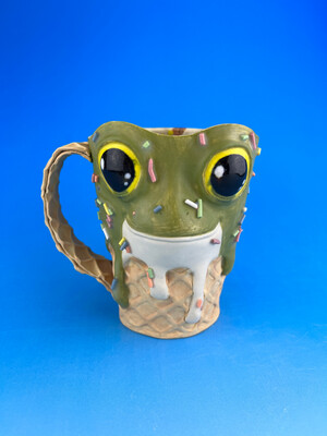 Frog Ice Cream Mug - Yellow Eyes Green Bod 2
