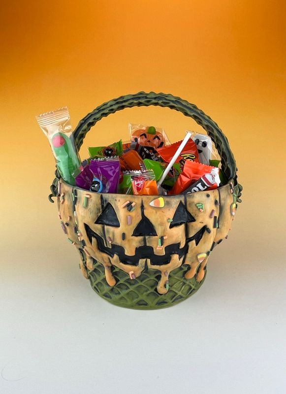 Jack-o’-lantern Ice Cream Treat Basket