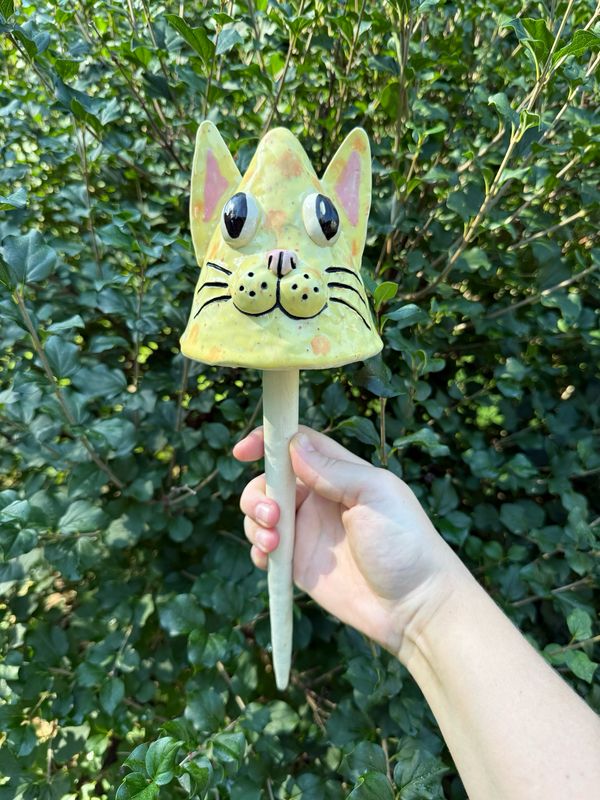 Yellow/Orange Speckle Cat Garden Shroom (Large Dangley)