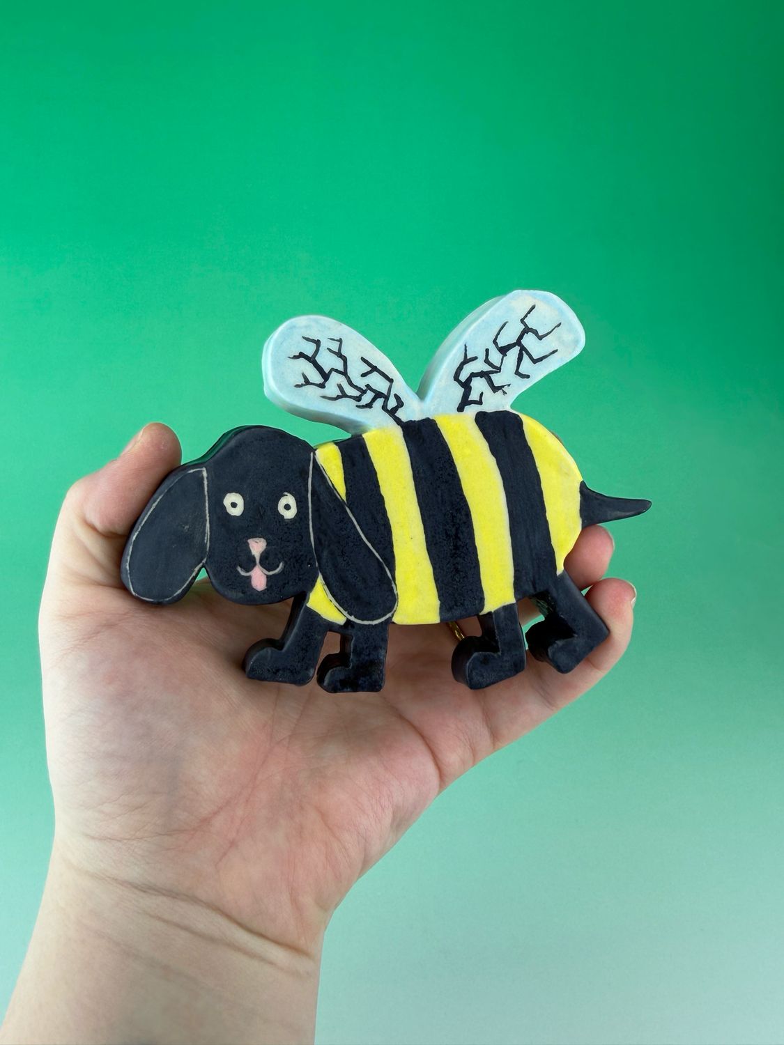 Bumble Bee Puppy Wall Piece
