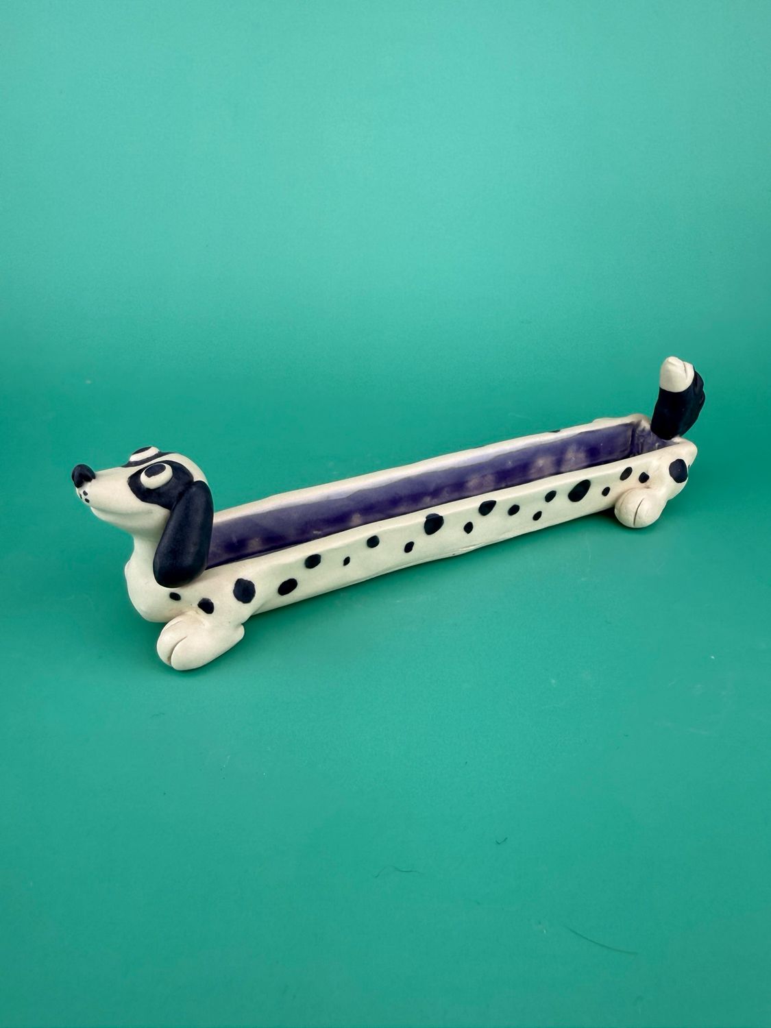 Short Dachshund Tray - Black - Bushy Tail