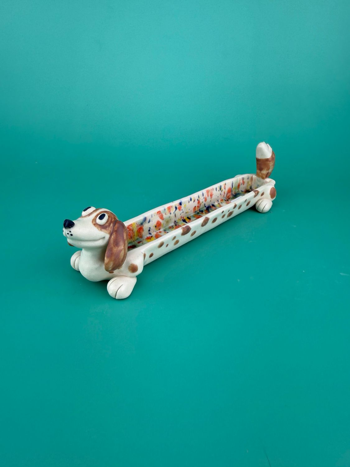 Short Dachshund Tray - Brown - Bushy Tail