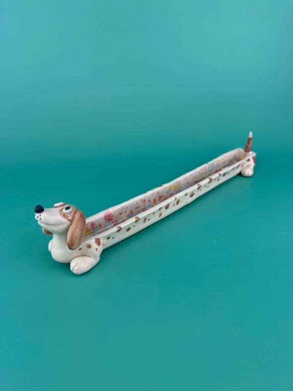 Long Dachshund Tray - Brown - Smooth Tail