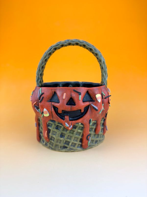 Jack-O-Lantern Ice Cream Basket 1