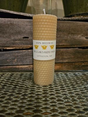 Short narrow honey color pillar