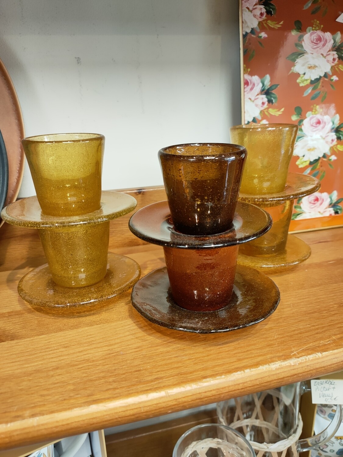 Tasses à café et sous tasses