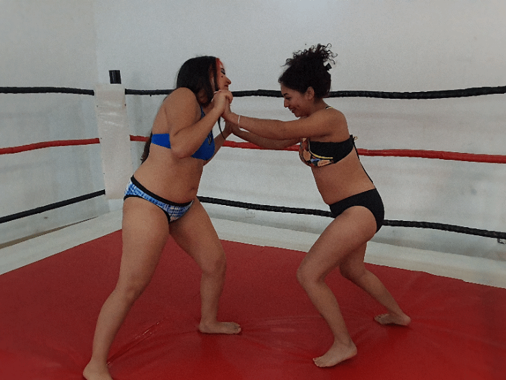 2023-11-26 ELEKTRA VS XENA - BAREFOOT CATFIGHT EXTRAVAGANZA (FULL SET)