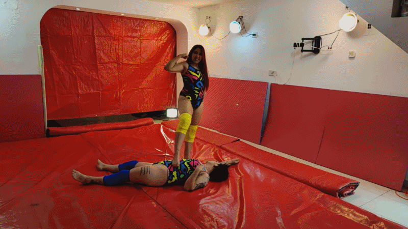 2025-03-01 POWER MEETS TECHNIQUE IN A COLORFUL ONE-PIECE CLASH (FULL SET)