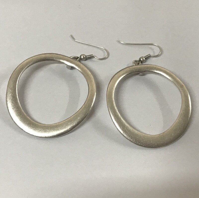 OTE-4085 Silver plated earrings
