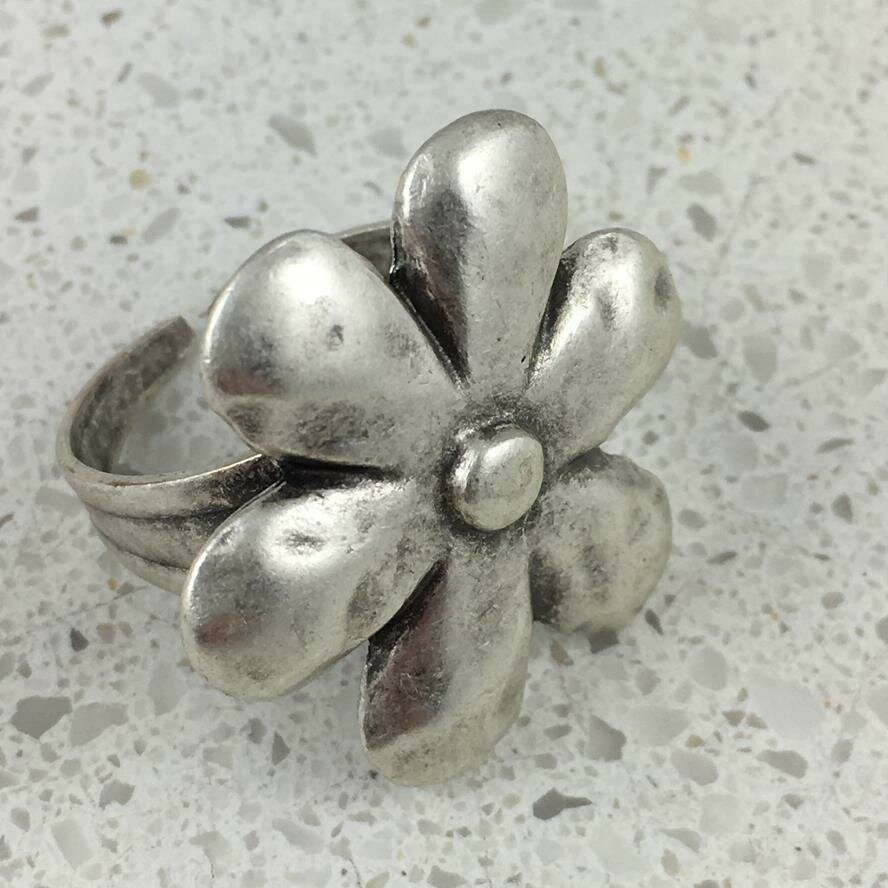 OTR-3586 - Silver Plated Ring