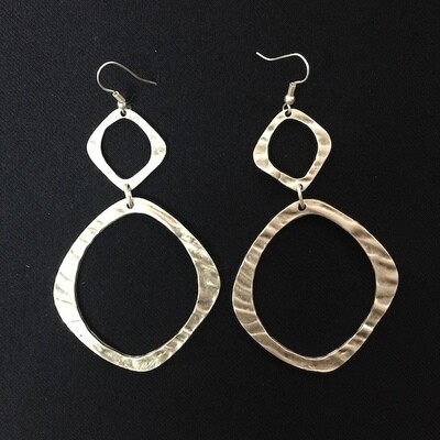OTE-3099 - Silver plated earrings