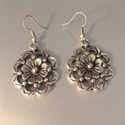 OTE-111 Silver plated earrings