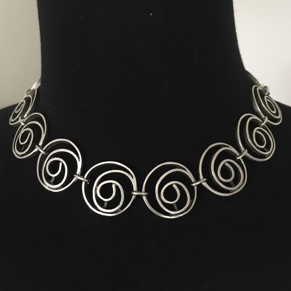 OTN-2110 Silver plated necklace