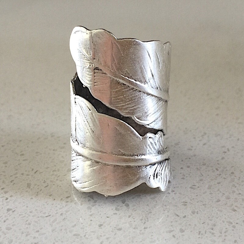 OTR-1302 - Silver plated ring