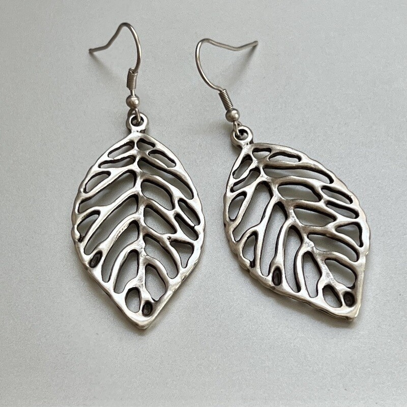 OTE-116 Silver plated earrings