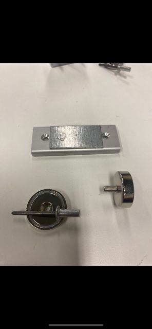 Magnethållare för Sidohängd dörr