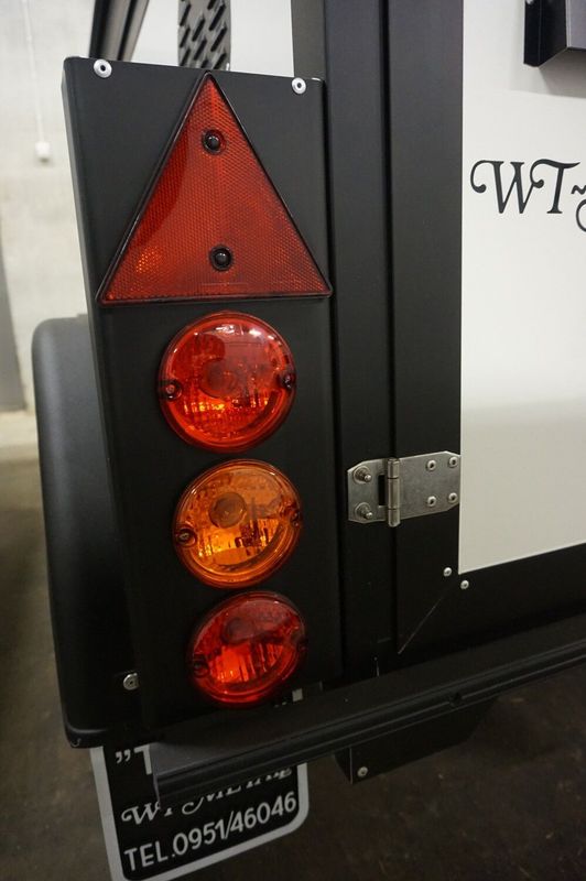 Komplett lamphållare Runda lampor Vänster