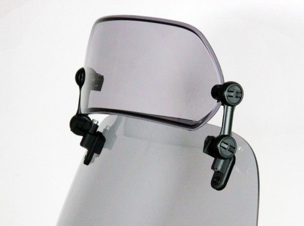 VĒJSTIKLS MRA X-CREEN SPORT &quot;XCSA&quot; SMOKE GREY