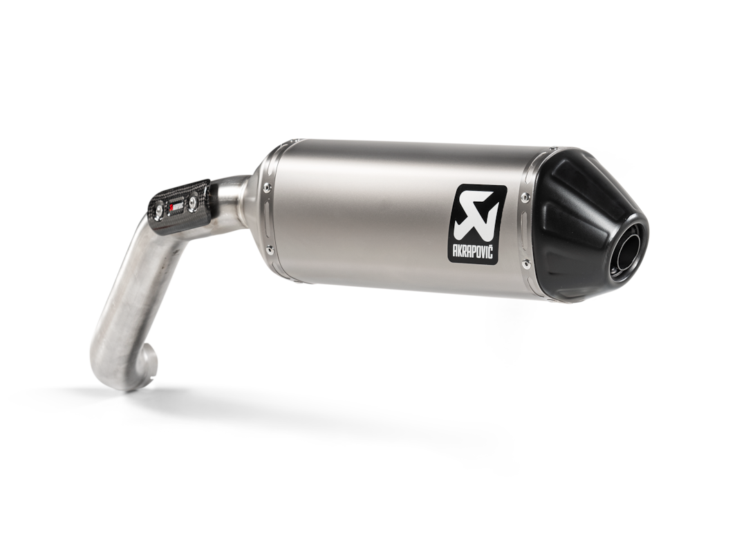 Akrapovič Slip-On Line (Titanium) Moto Guzzi V85 TT 2019-2024