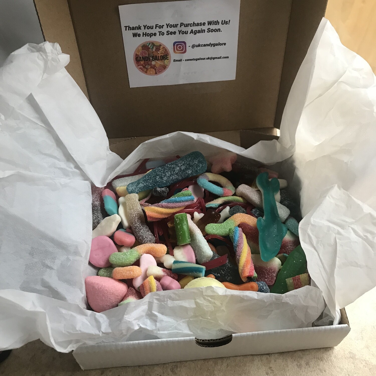 7 Inch Mixed Sweet Box
ON SALE