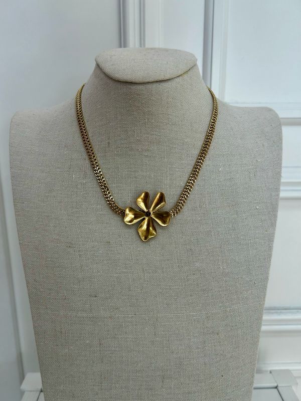 Collar acero Margarita