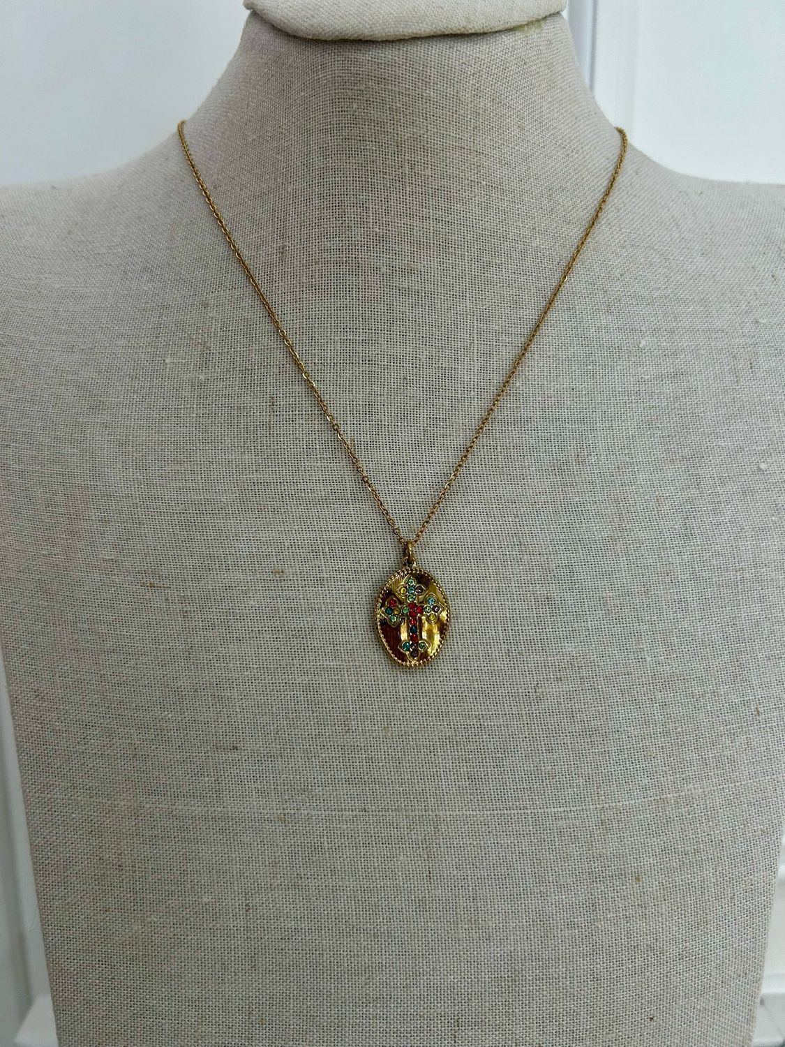 Collar acero medalla cruz