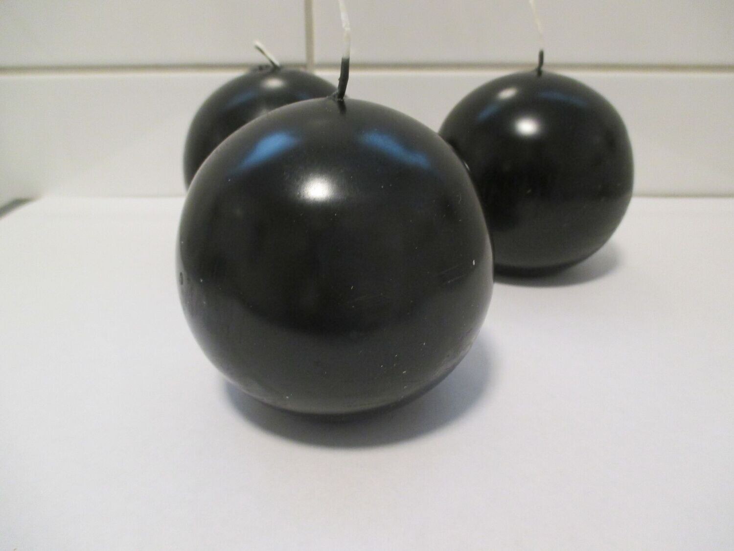 Kugelkerzen 80mm schwarz  Verpackung 6  Stück