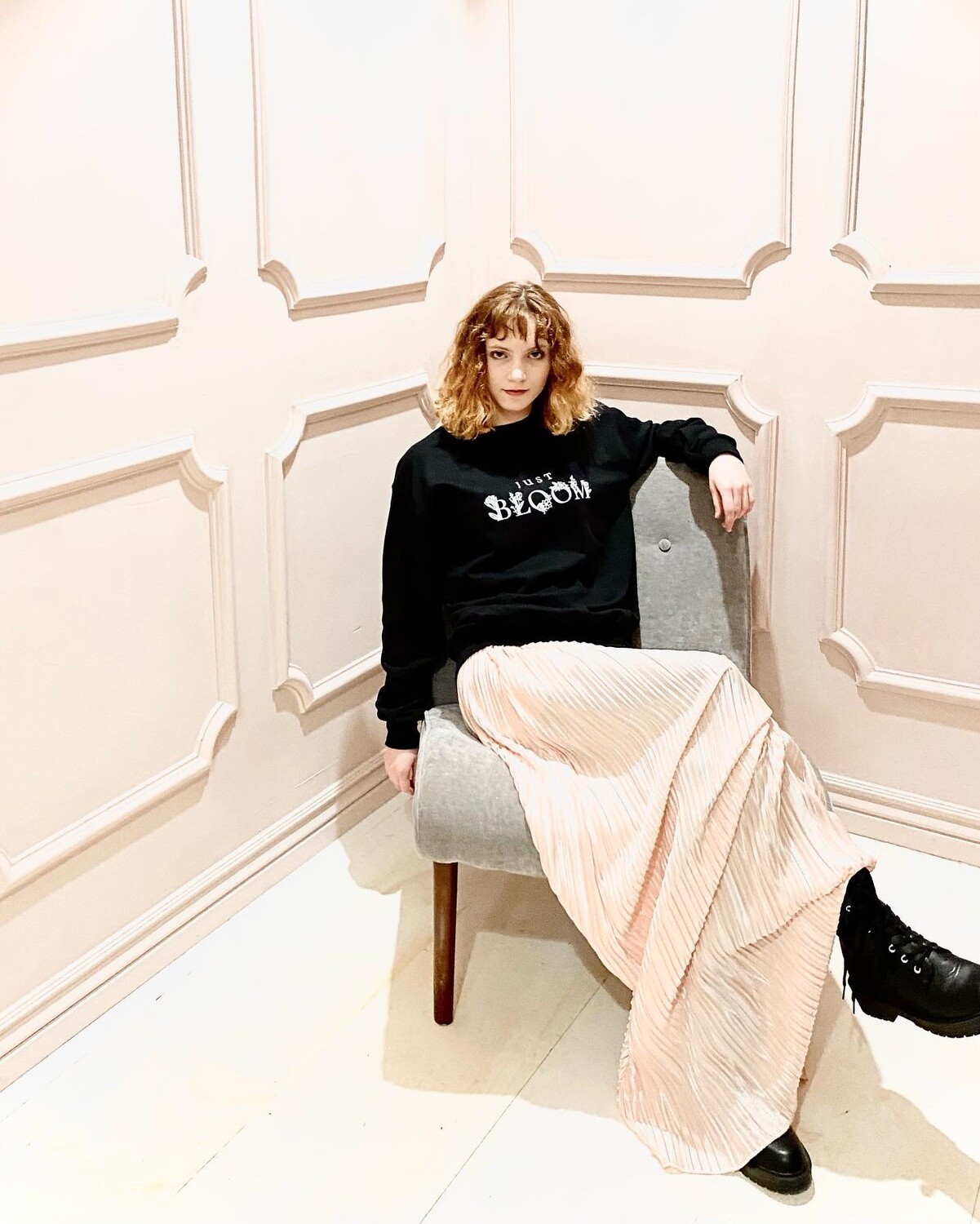 Just Bloom Sweatshirt Black