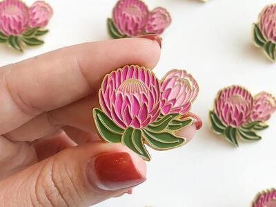 Ofelia Protea Floral Pin